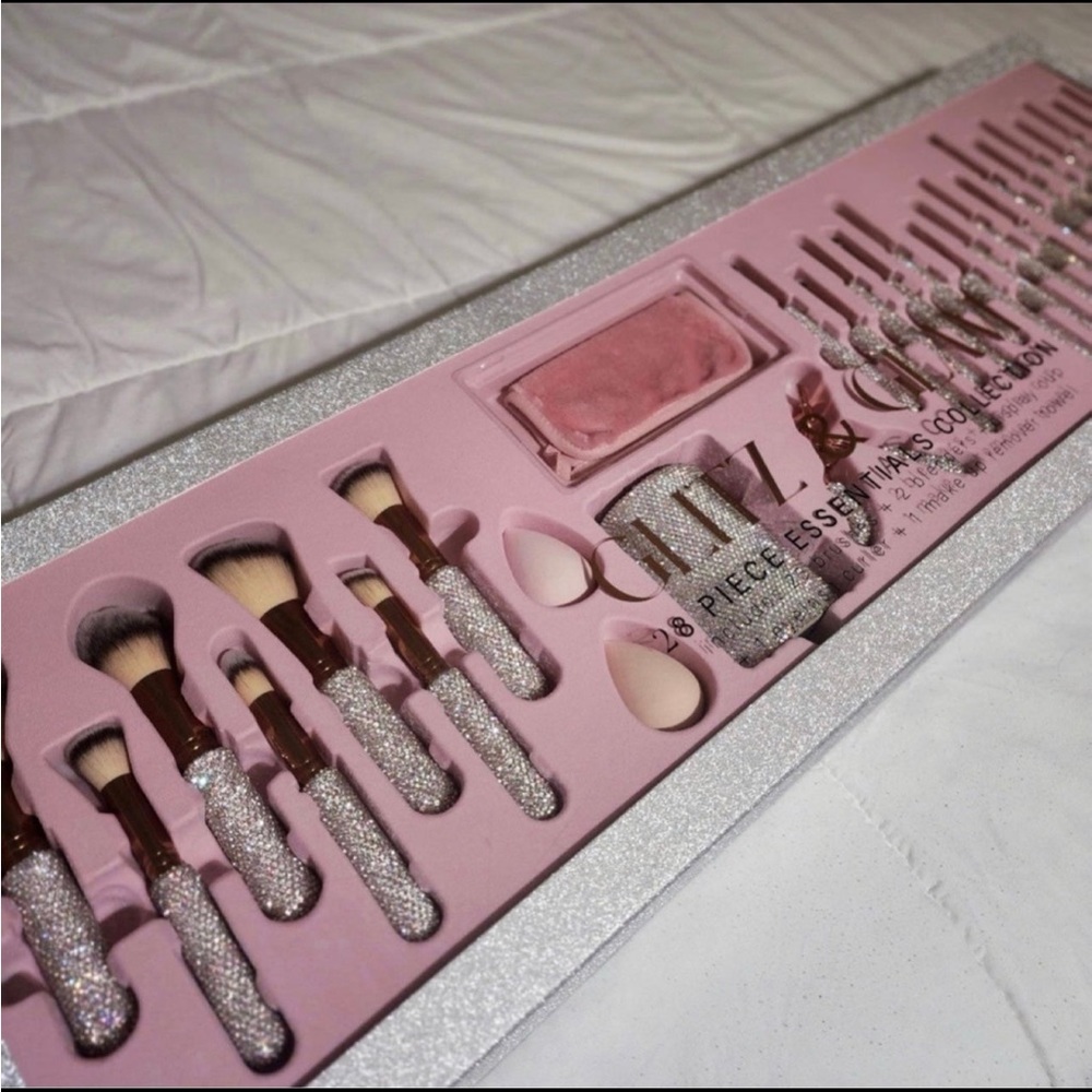 S O L D!!Glitz and Glam Brush set (without box) and NEW Matching Mirror included